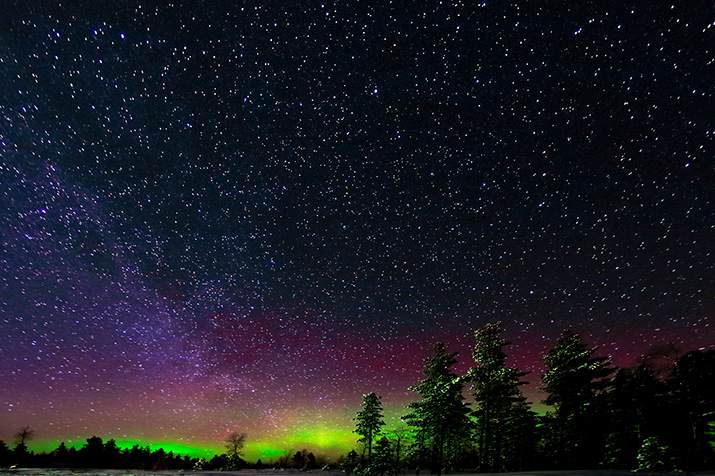 web-058033 - Cielo stellato con Aurora